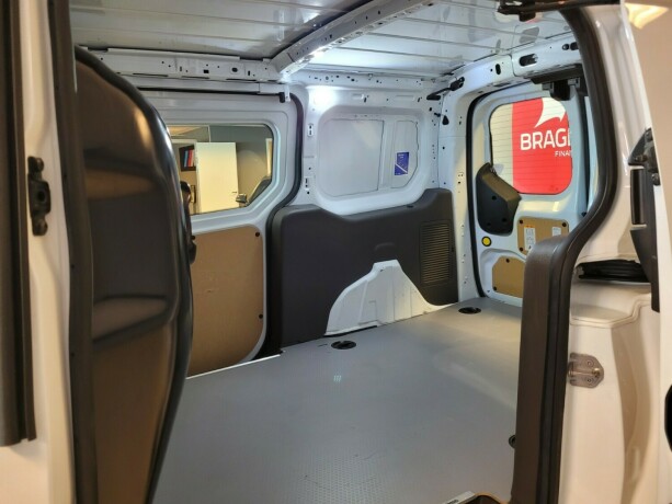 ford-transit-connect-diesel-2019-big-26