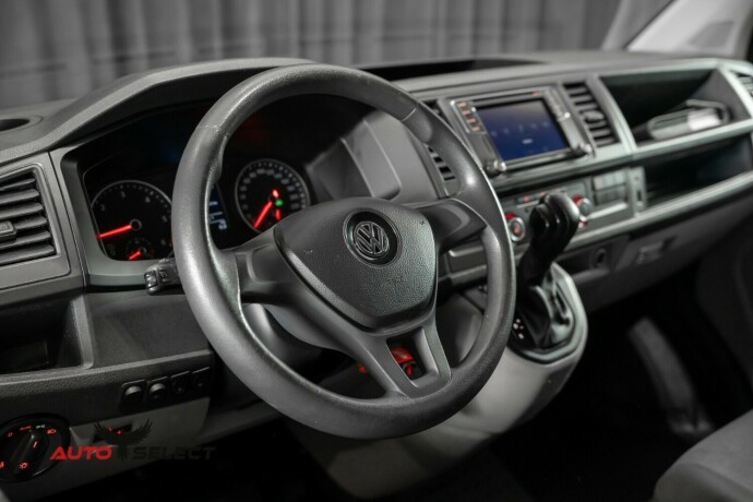 volkswagen-transporter-diesel-2018-big-22