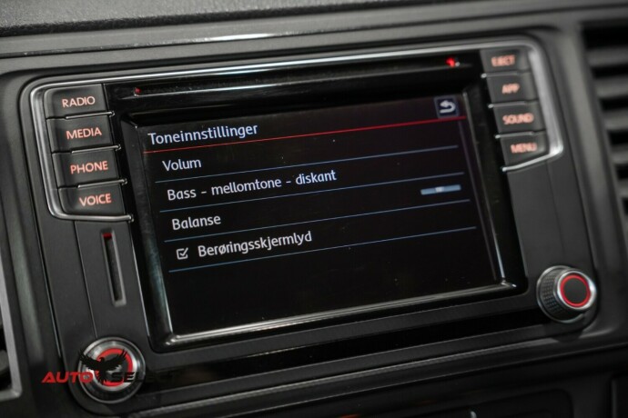 volkswagen-transporter-diesel-2018-big-33