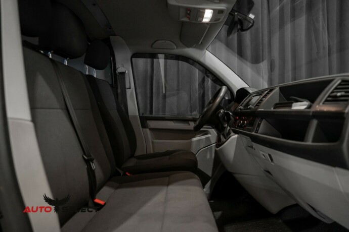 volkswagen-transporter-diesel-2018-big-17