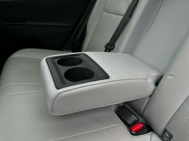 toyota-auris-elektrisitetbensin-2014-big-12