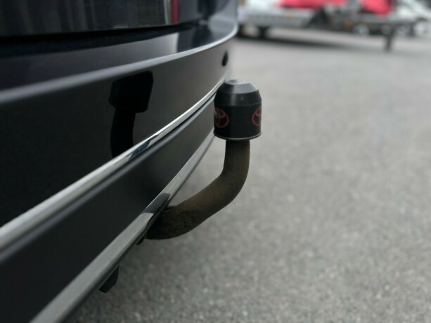 toyota-auris-elektrisitetbensin-2014-big-29