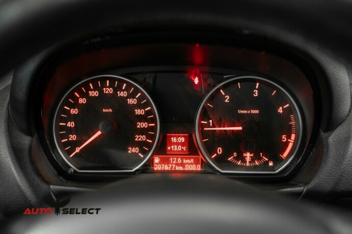 bmw-1-serie-diesel-2011-big-28