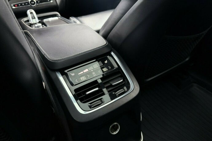 volvo-xc-90-elektrisitetbensin-2017-big-42