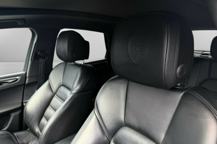 porsche-macan-bensin-2018-big-17