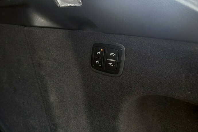 porsche-macan-bensin-2018-big-14