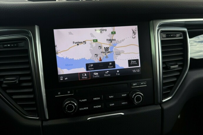 porsche-macan-bensin-2018-big-30