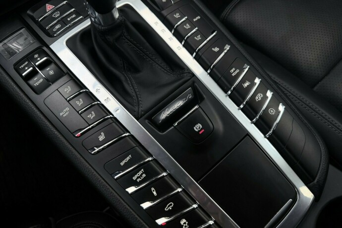 porsche-macan-bensin-2018-big-34
