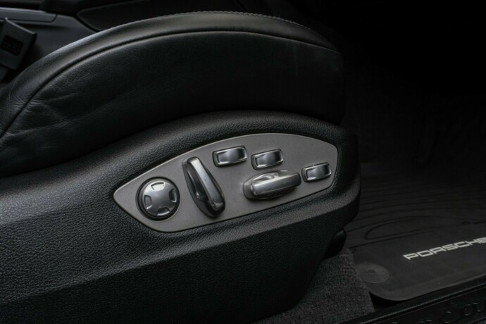 porsche-macan-bensin-2018-big-50