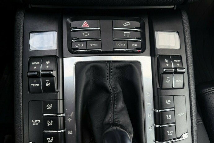 porsche-macan-bensin-2018-big-35