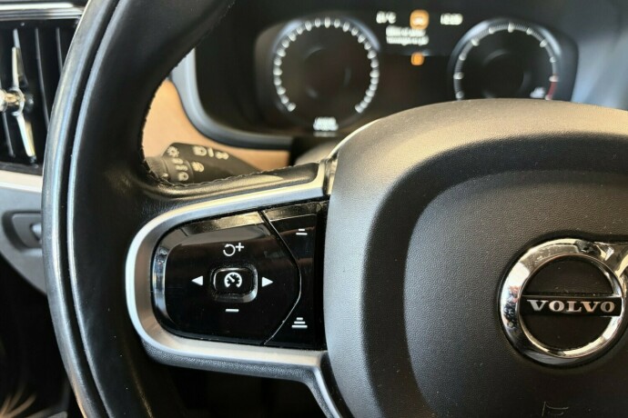 volvo-v90-diesel-2018-big-22