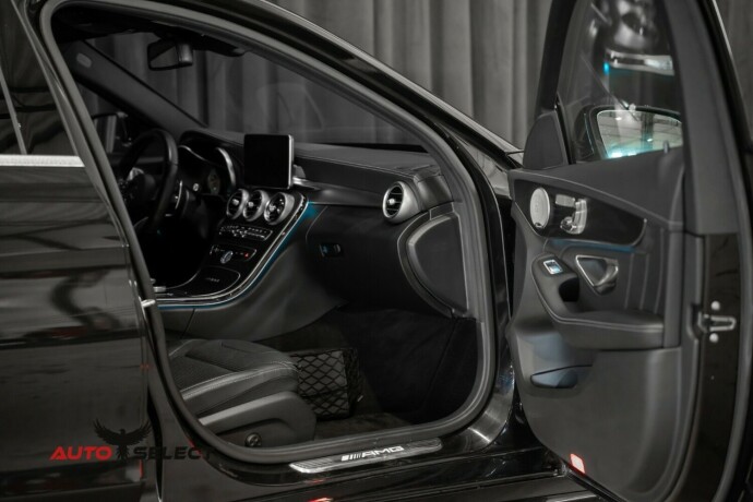 mercedes-benz-bensin-2016-big-21