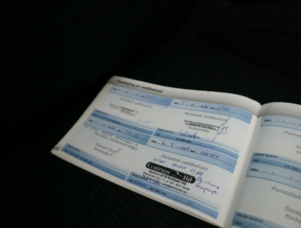 peugeot-208-diesel-2013-big-18