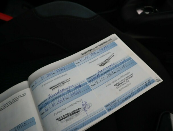 peugeot-208-diesel-2013-big-17