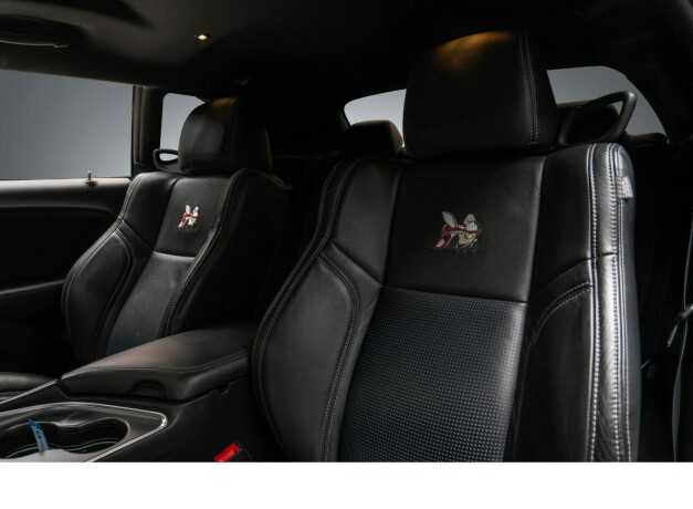 dodge-challenger-bensin-2015-big-26