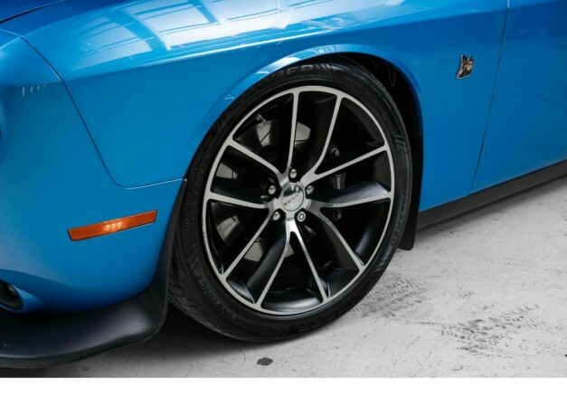 dodge-challenger-bensin-2015-big-2