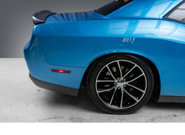 dodge-challenger-bensin-2015-big-13