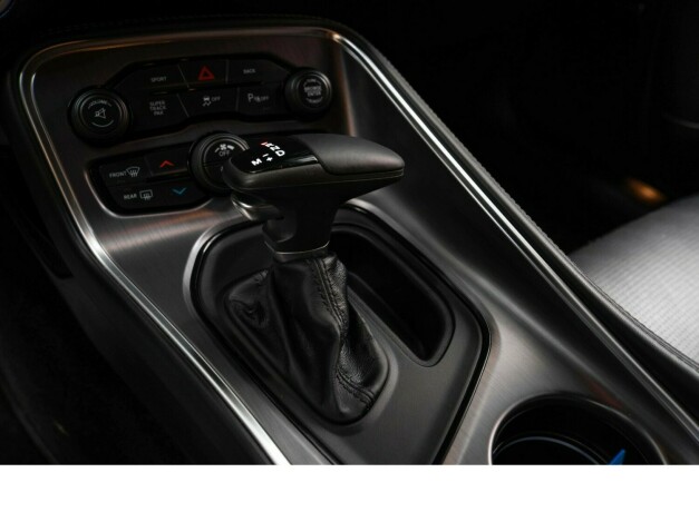 dodge-challenger-bensin-2015-big-20