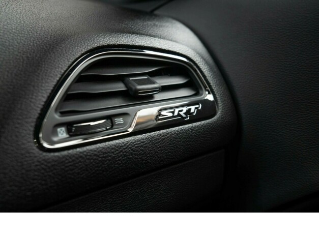 dodge-challenger-bensin-2015-big-35