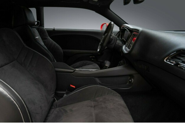 dodge-challenger-bensin-2015-big-32