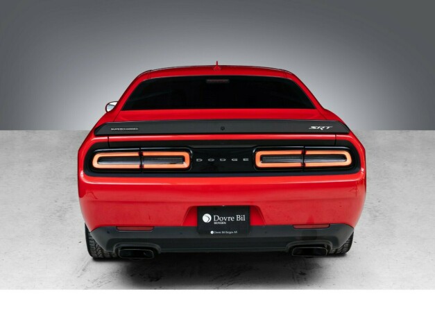 dodge-challenger-bensin-2015-big-11