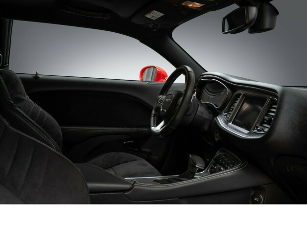 dodge-challenger-bensin-2015-big-31