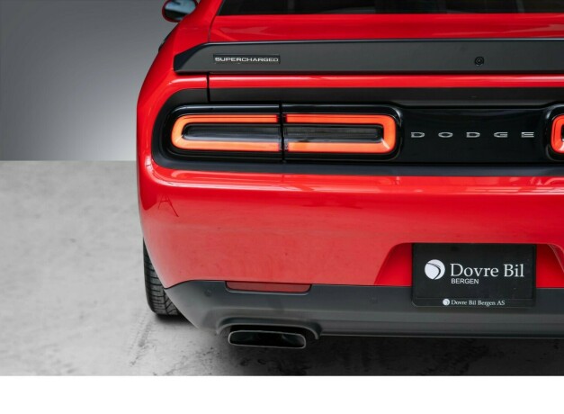 dodge-challenger-bensin-2015-big-12