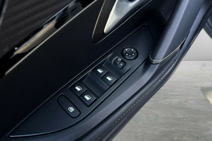 peugeot-208-elektrisitet-2020-big-30