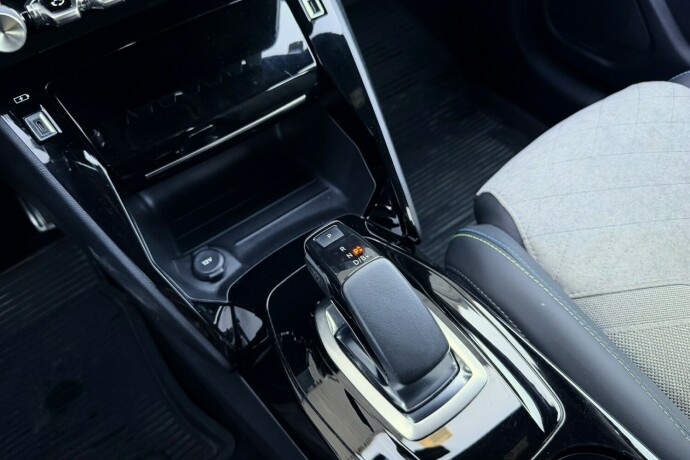 peugeot-208-elektrisitet-2020-big-27