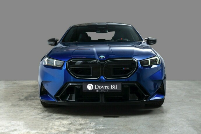 bmw-m5-elektrisitetbensin-2025-big-67