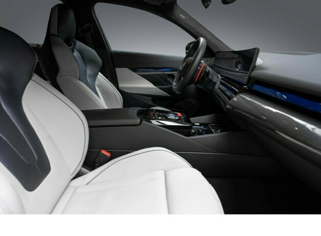 bmw-m5-elektrisitetbensin-2025-big-46