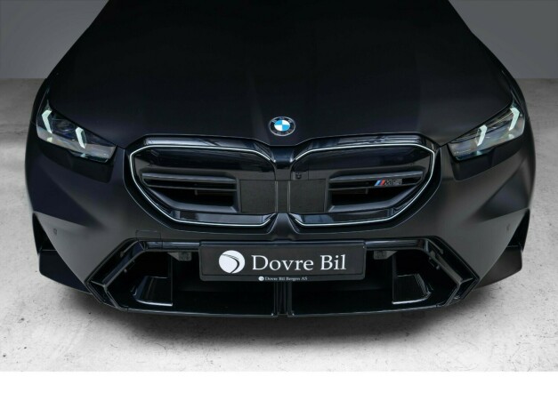 bmw-m5-elektrisitetbensin-2025-big-9