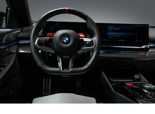 bmw-m5-elektrisitetbensin-2025-big-25