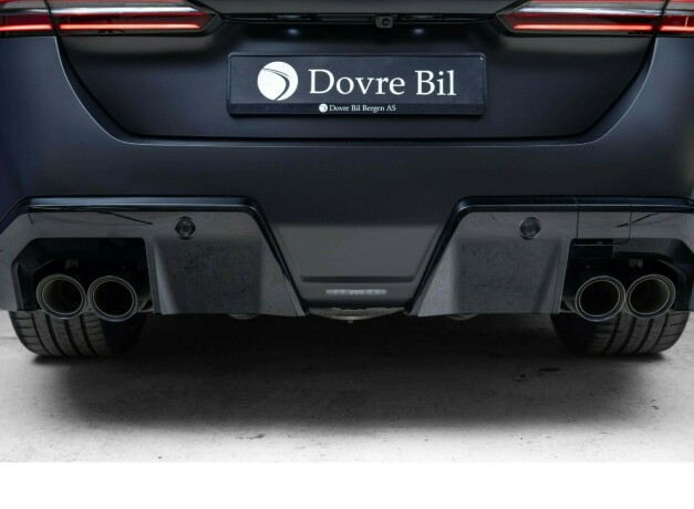 bmw-m5-elektrisitetbensin-2025-big-21