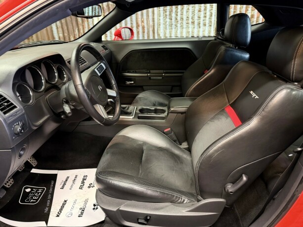 dodge-challenger-bensin-2010-big-19