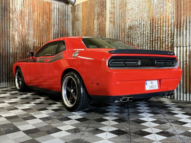 dodge-challenger-bensin-2010-big-11