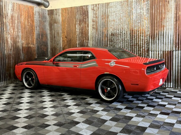 dodge-challenger-bensin-2010-big-13