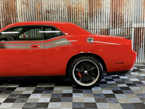 dodge-challenger-bensin-2010-big-14