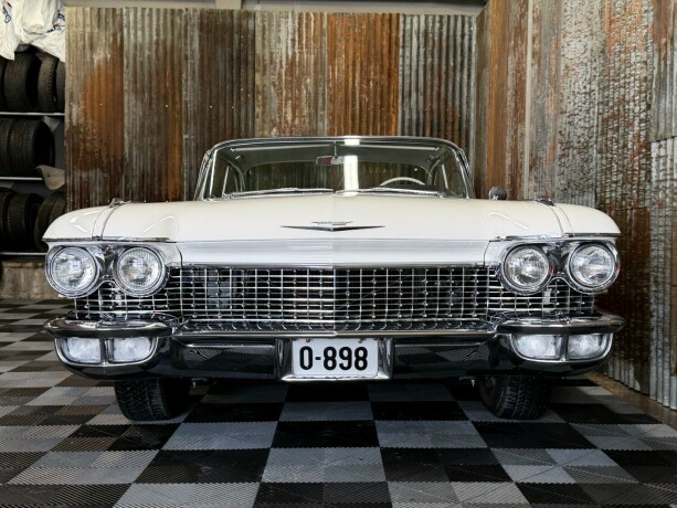 cadillac-deville-bensin-1960-big-10