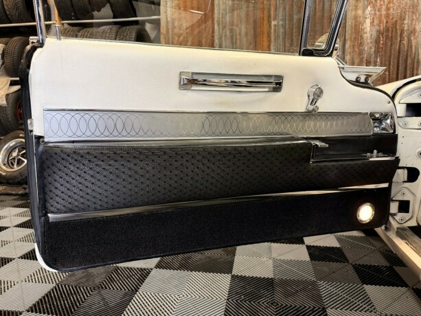 cadillac-deville-bensin-1960-big-26