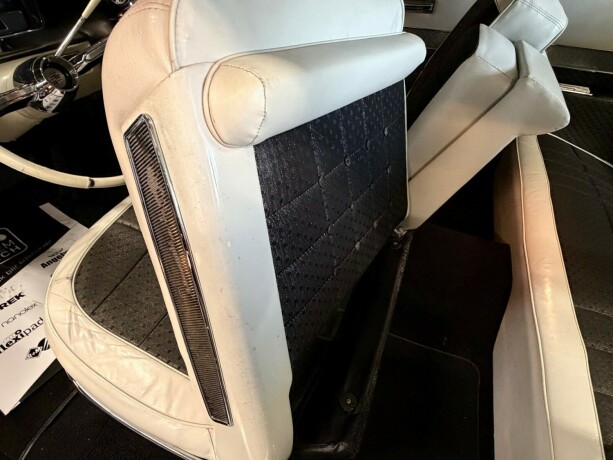 cadillac-deville-bensin-1960-big-38