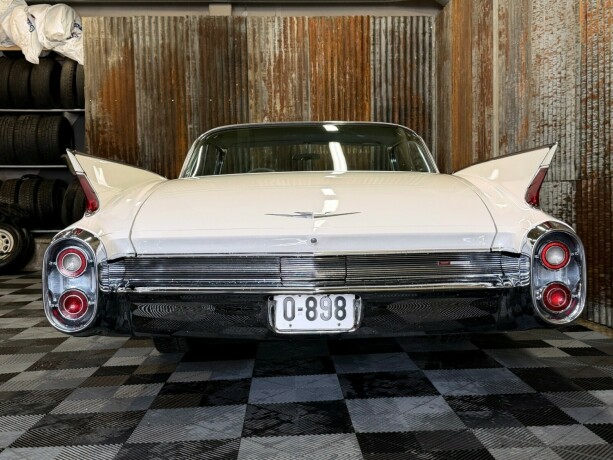 cadillac-deville-bensin-1960-big-22