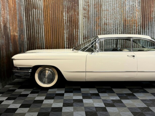 cadillac-deville-bensin-1960-big-17