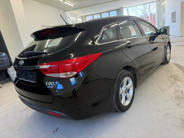 hyundai-i40-diesel-2012-big-2