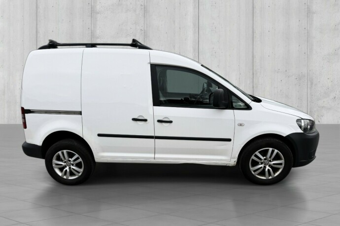 volkswagen-caddy-diesel-2011-big-3