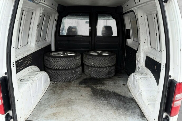 volkswagen-caddy-diesel-2011-big-9