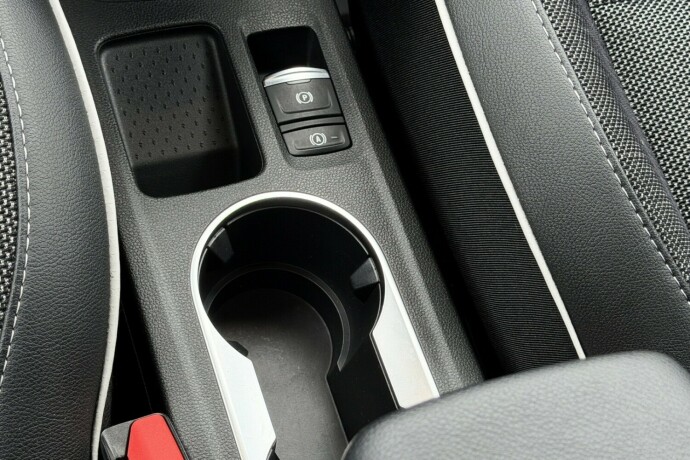 renault-captur-elektrisitetbensin-2021-big-13