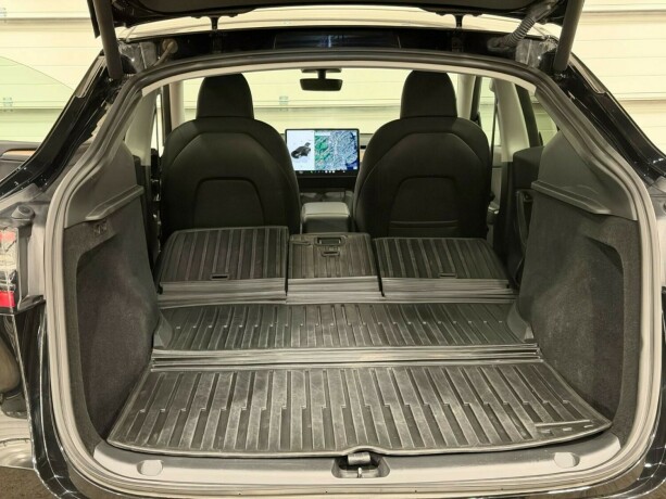 tesla-model-y-elektrisitet-2023-big-13