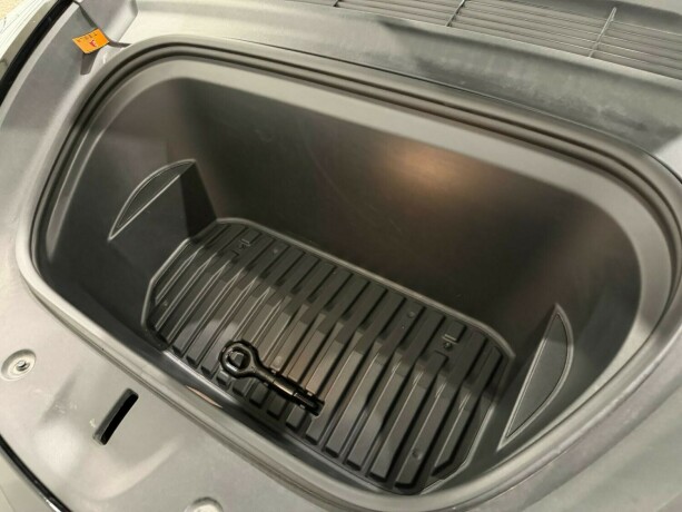 tesla-model-y-elektrisitet-2023-big-17