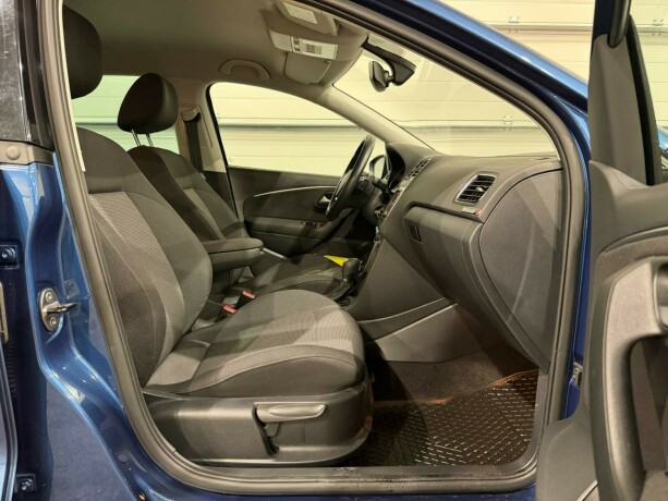 volkswagen-polo-bensin-2015-big-8